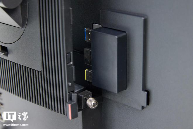 ThinkCentre M 大师台式机评测：形态设计巧妙软硬件定制实用(图7)