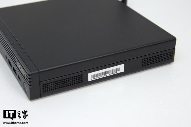 ThinkCentre M 大师台式机评测：形态设计巧妙软硬件定制实用(图4)