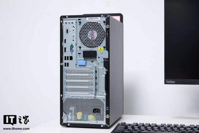 ThinkCentre M 大师台式机评测：形态设计巧妙软硬件定制实用(图22)